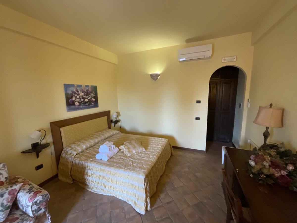 Residenza Collefiorito Aparthotel Todi Szoba fotó