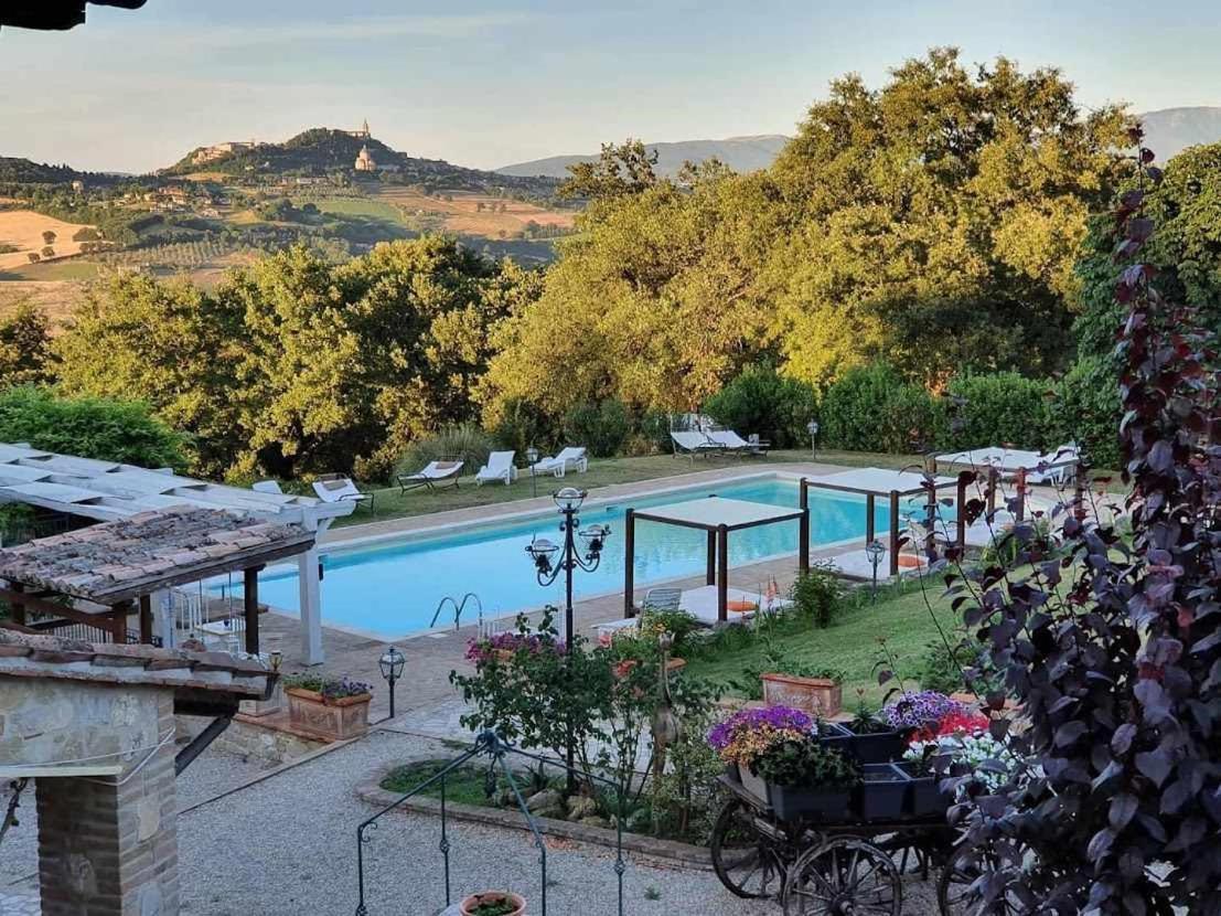 Residenza Collefiorito Aparthotel Todi Kültér fotó